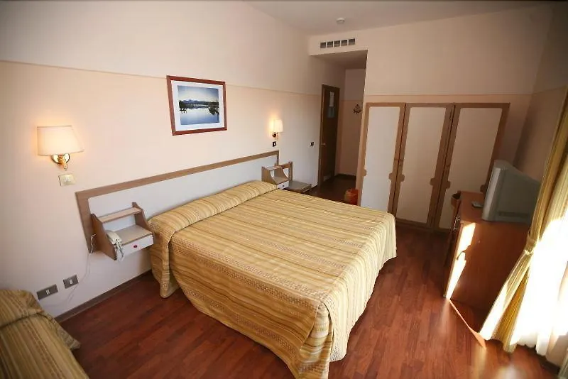 Hotel Tirreno Cavi di Lavagna