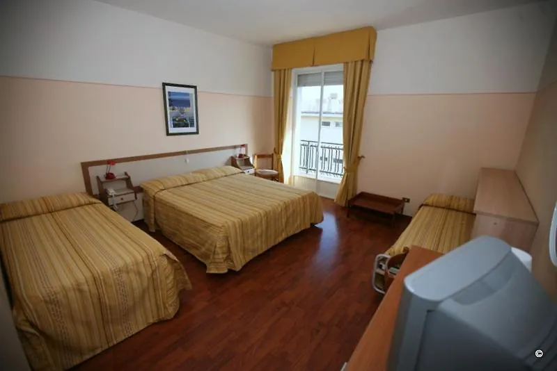 Hotel Tirreno Cavi di Lavagna