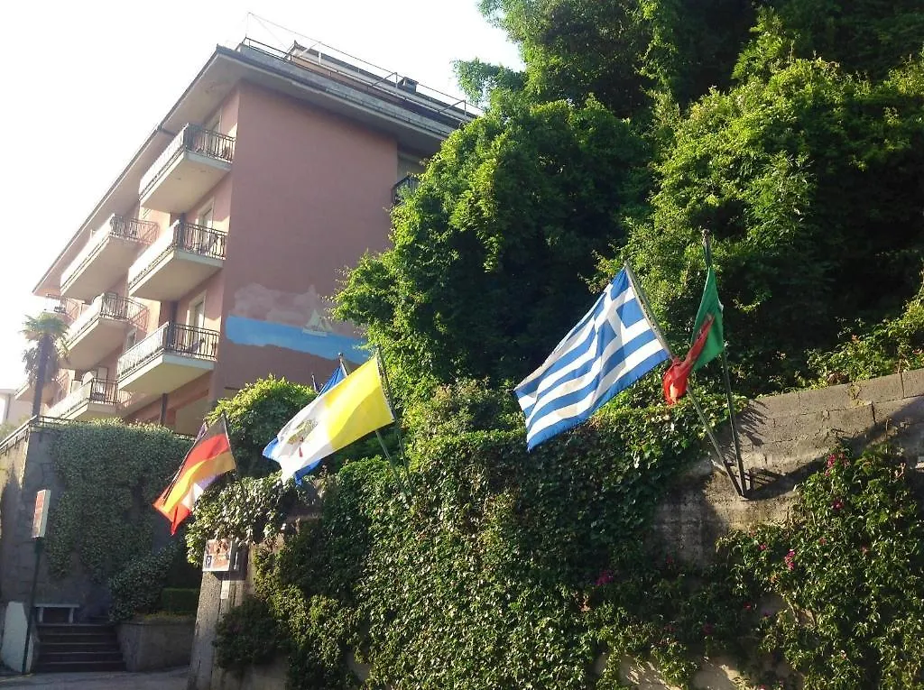 Hotel Tirreno Cavi di Lavagna 3*,