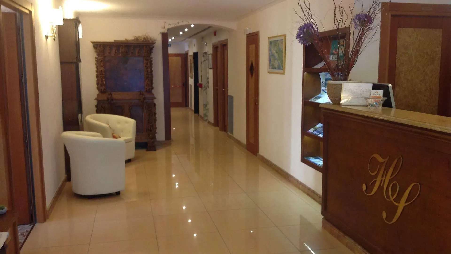 Hotel Tirreno Cavi di Lavagna