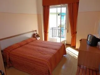 Hotel Tirreno Cavi di Lavagna 3*,  Ιταλία